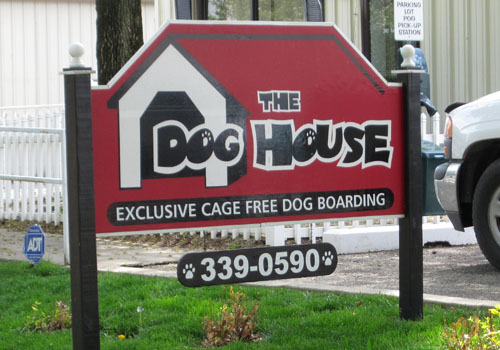 dogHouse