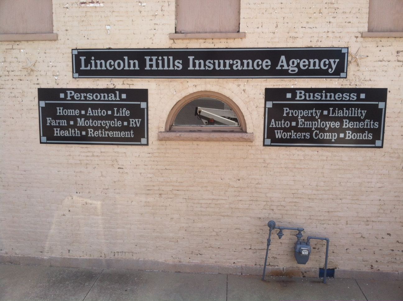building-signs-lincoln-hills